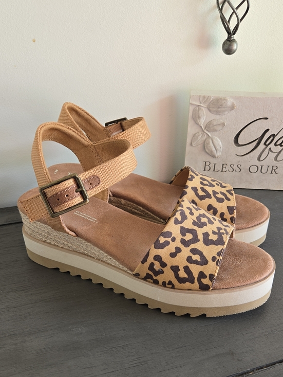 Toms Shoes - Toms Leopard Print and Tan Platform Sandals W 8.5
